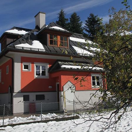 Villa Schnuck - Das Rote Ferienhaus Bad Gastein Kültér fotó