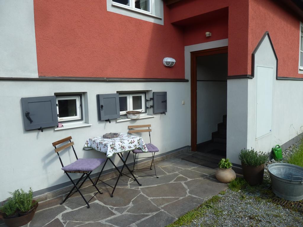 Villa Schnuck - Das Rote Ferienhaus Bad Gastein Szoba fotó