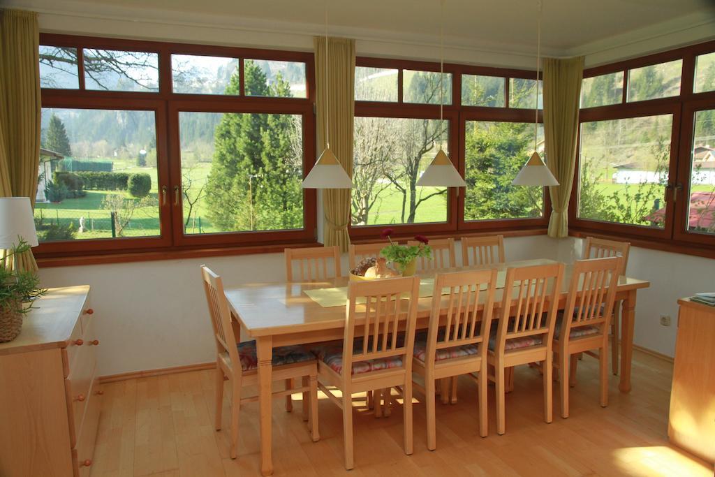 Villa Schnuck - Das Rote Ferienhaus Bad Gastein Kültér fotó